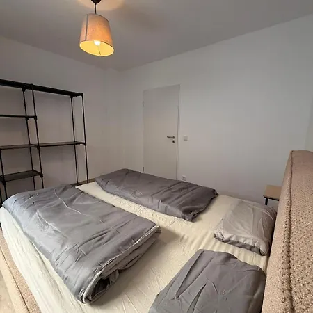 Modernes 4 Schlafzimmer In Der Altstadt 아파트