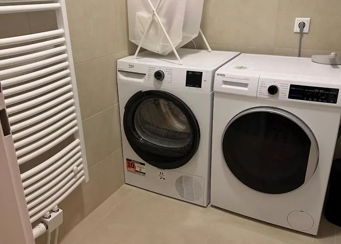 Апартаменты Modernes 4 Schlafzimmer In Der Altstadt *