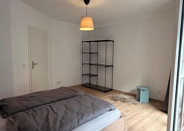 Апартаменты Modernes 4 Schlafzimmer In Der Altstadt